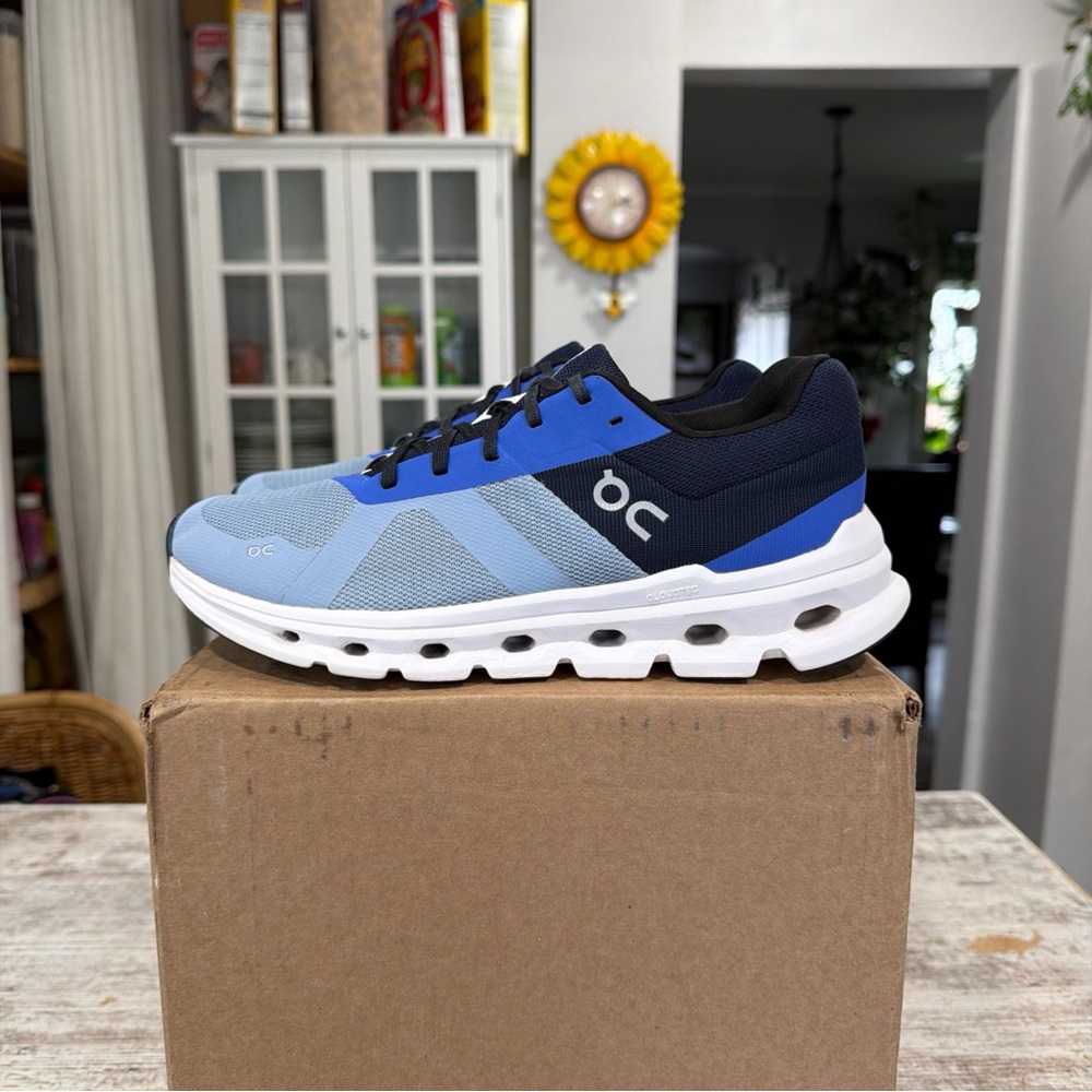 On CloudRunner Womens Running Shoes Size 8 Chambray Midnight Blue 46.99018